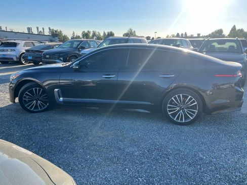 Used 2019 Kia Stinger Premium RWD image 8