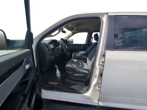 Used 2019 RAM 2500 Big Horn AWD/4WD image 10