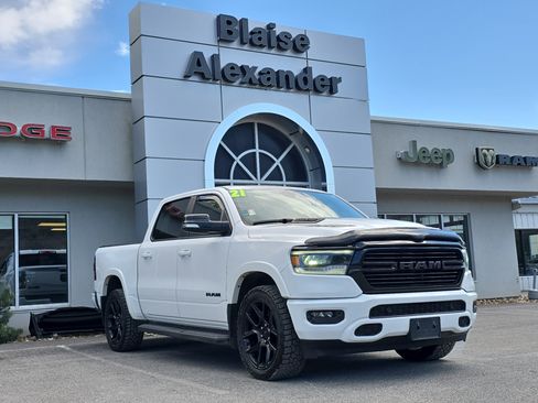 Used 2021 RAM 1500 Laramie AWD/4WD image 1
