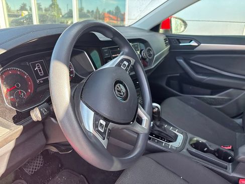 Used 2021 Volkswagen Jetta S FWD image 5