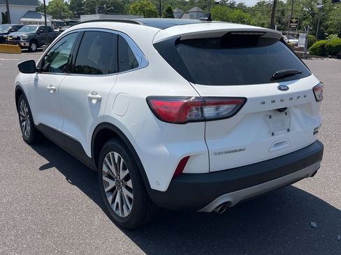 Used 2021 Ford Escape Titanium AWD/4WD image 4