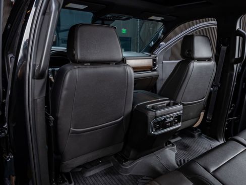Used 2024 Chevrolet Silverado 3500 High Country w/ High Country Premium Package AWD/4WD image 34