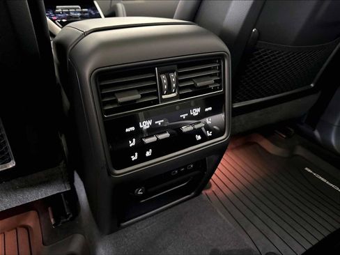 New 2026 Porsche Cayenne AWD/4WD image 27