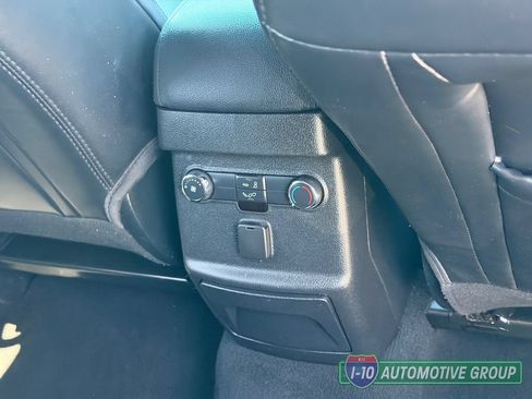 Used 2019 Ford Explorer XLT w/ Equipment Group 202A FWD image 16