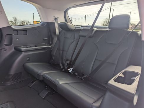 Used 2022 Kia Telluride S image 17