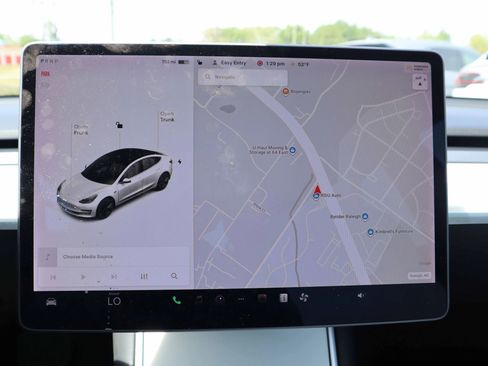 Used 2020 Tesla Model 3 Long Range image 19