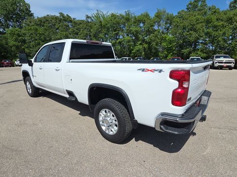 Used 2024 Chevrolet Silverado 3500 LT AWD/4WD image 6
