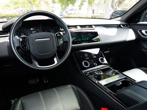 Used 2020 Land Rover Range Rover Velar R-Dynamic S image 24