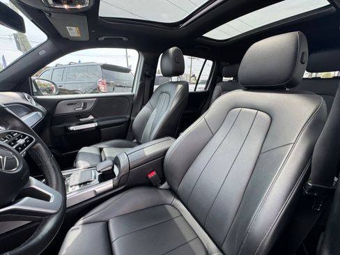Used 2020 Mercedes-Benz GLB 250 4MATIC image 22