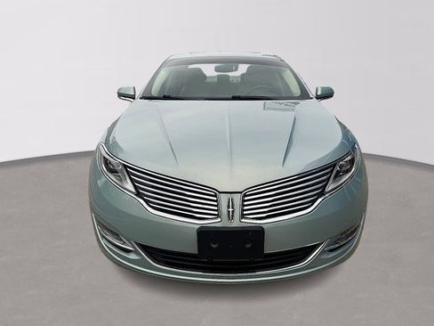 Used 2013 Lincoln MKZ Hybrid FWD image 2