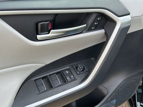 New 2025 Toyota RAV4 XLE Premium image 15
