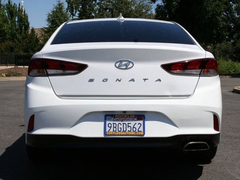 Used 2018 Hyundai Sonata SEL w/ Tech Package 02 FWD image 6