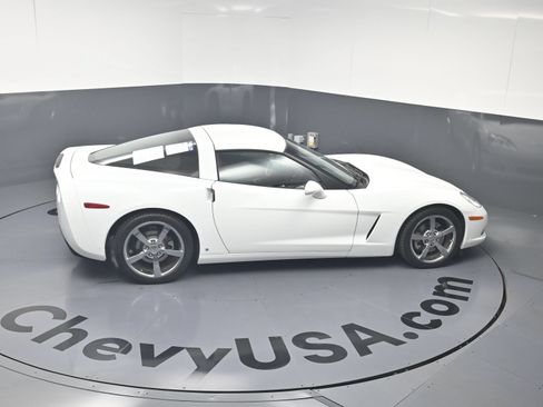 Used 2009 Chevrolet Corvette Coupe RWD image 16