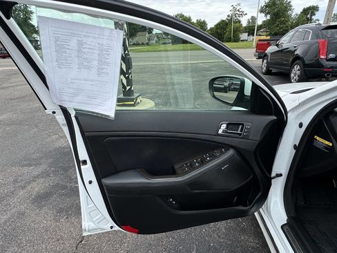Used 2013 Kia Optima SX w/ Limited Pkg FWD image 6