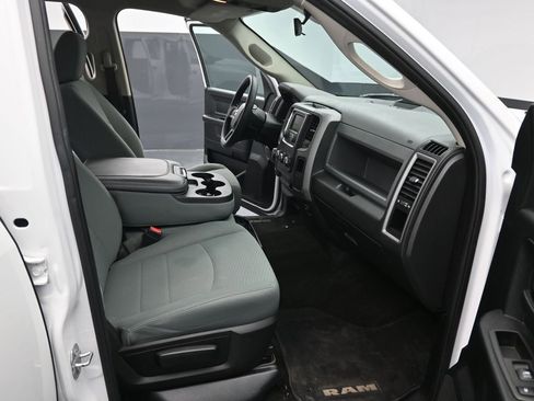 Used 2017 RAM 1500 Tradesman w/ Popular Equipment Group AWD/4WD image 32