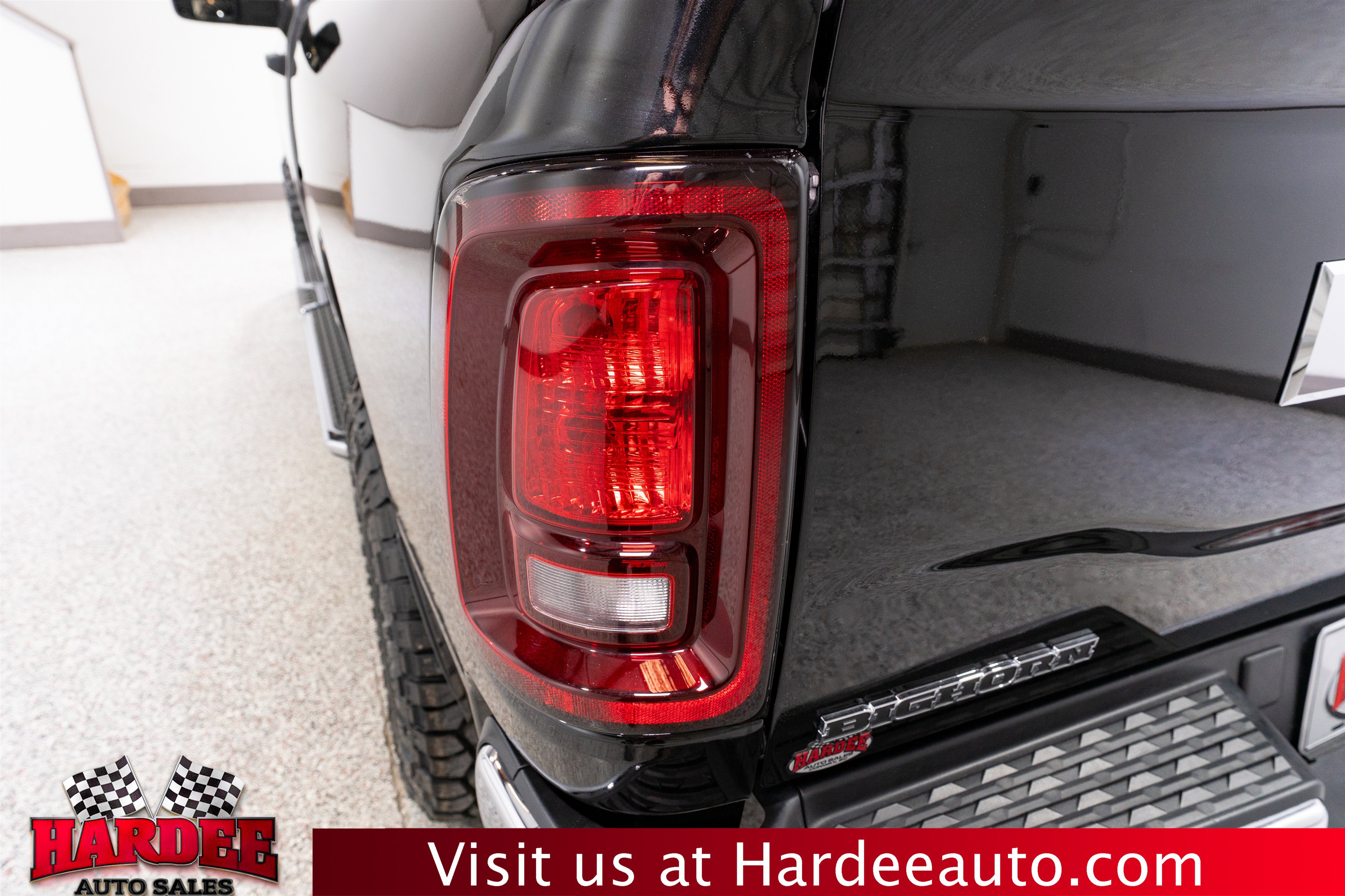 Used 2025 RAM 2500 Big Horn AWD/4WD image 9