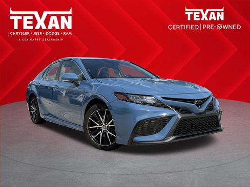 Used 2024 Toyota Camry SE FWD image 1