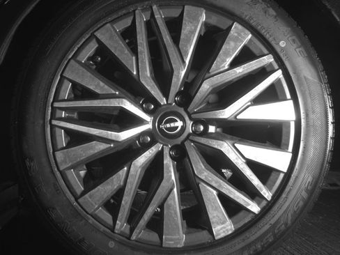 Used 2025 Nissan Altima 2.5 SV image 14