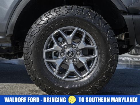 Used 2025 Ford Bronco Badlands image 19