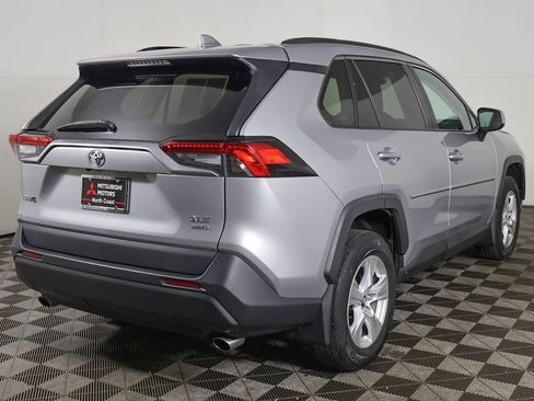 Used 2021 Toyota RAV4 XLE w/ Convenience Package AWD/4WD image 11