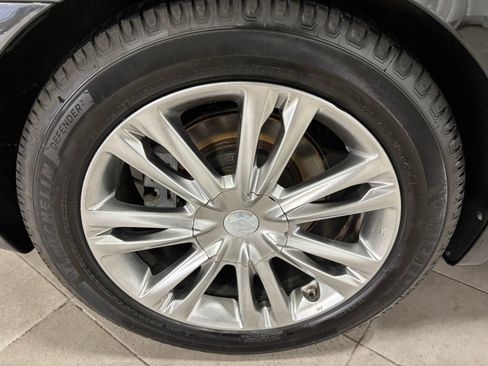 Used 2011 Hyundai Genesis 3.8 w/ Technology Pkg 4 image 10