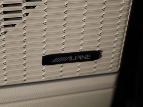 Used 2022 Jeep Grand Cherokee Limited AWD/4WD image 22