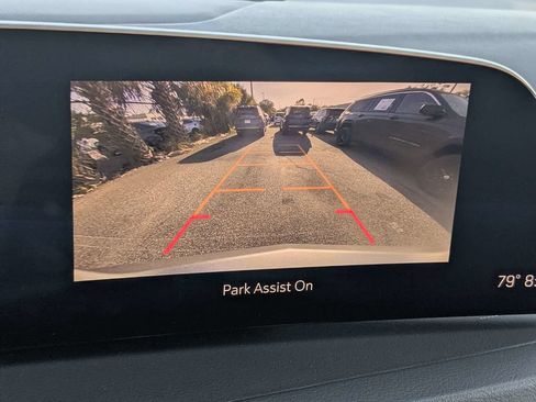 Used 2024 Cadillac XT4 Premium Luxury FWD image 22