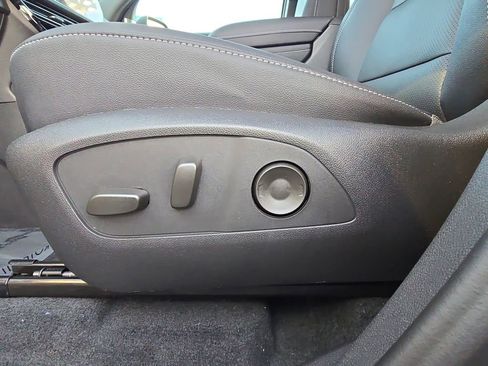 New 2026 Chevrolet Traverse LT image 30