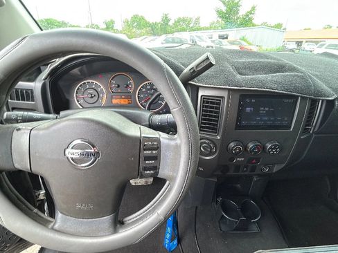 Used 2008 Nissan Titan LE AWD/4WD image 21