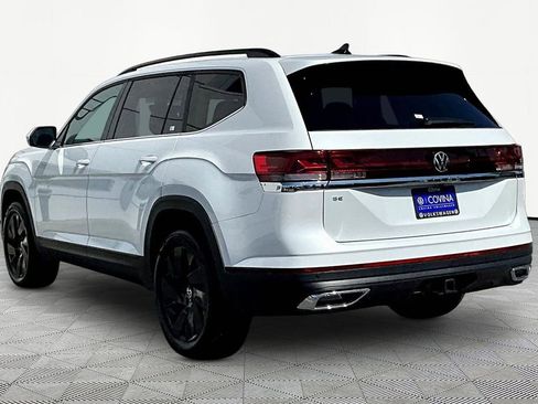 New 2026 Volkswagen Atlas SE FWD image 4