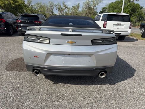 Used 2017 Chevrolet Camaro LT RWD image 7