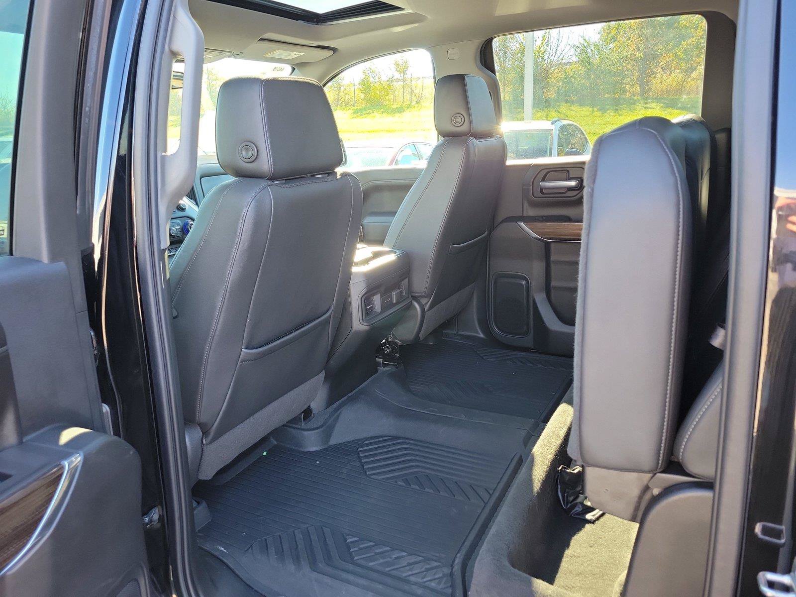 Used 2021 Chevrolet Silverado 1500 LT Trail Boss w/ LT Trail Boss Premium Package AWD/4WD image 12