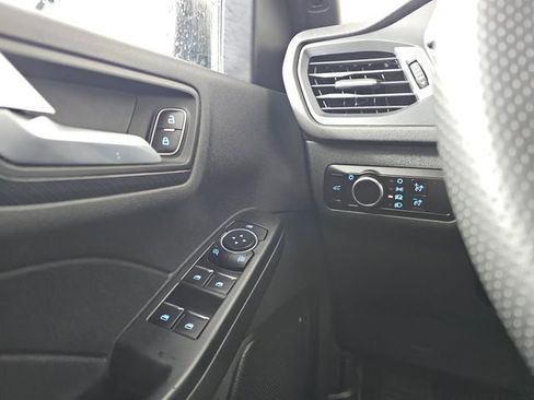 Used 2023 Ford Escape ST-Line image 34