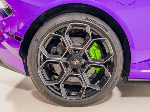Used 2023 Lamborghini Huracan Tecnica RWD image 15
