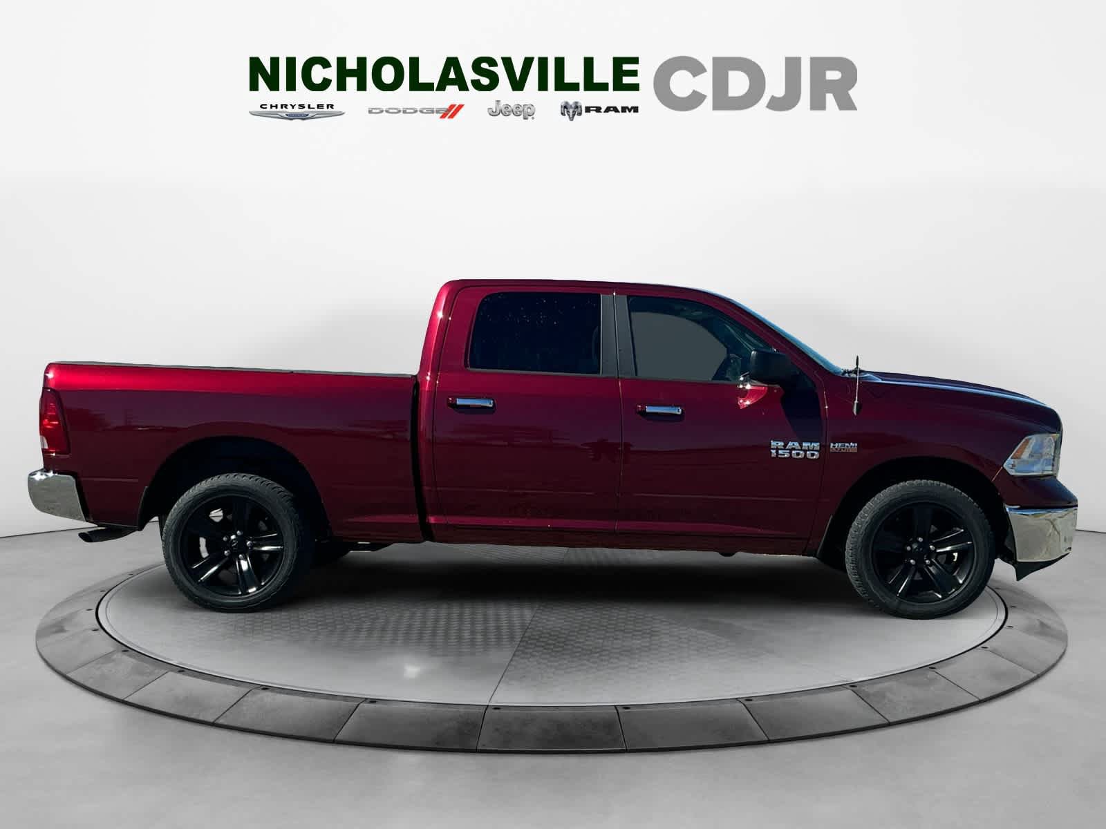 Used 2017 RAM 1500 Classic SLT AWD/4WD image 6