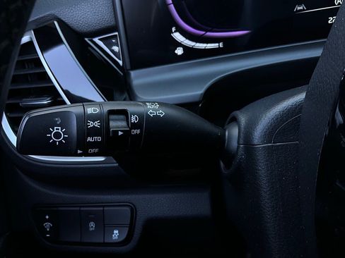 Used 2025 Kia Seltos S image 36