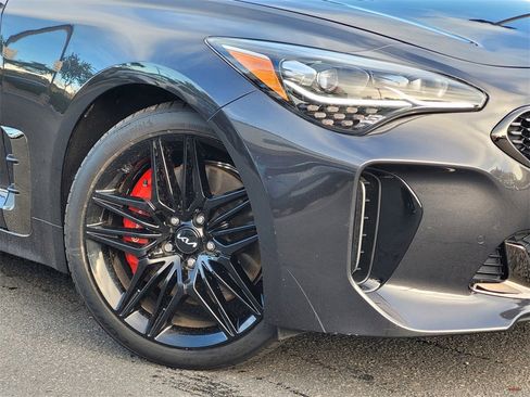 Used 2023 Kia Stinger GT2 image 4