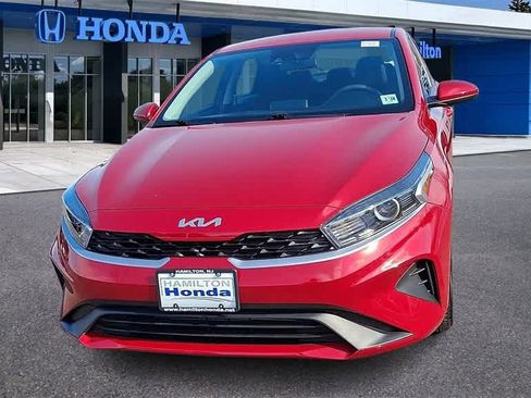 Used 2023 Kia Forte LXS image 3