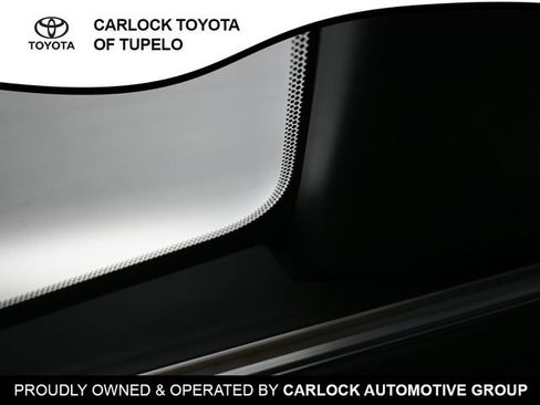 Used 2023 Toyota Crown Limited image 21