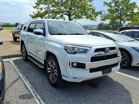 Used 2016 Toyota 4Runner Limited AWD/4WD image 2