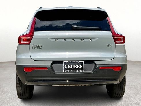New 2026 Volvo XC40 B4 Plus w/ Protection Package Premier FWD image 5