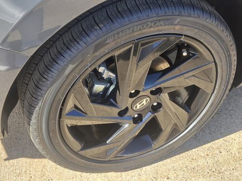 New 2026 Hyundai Elantra SEL Sport Premium FWD image 5