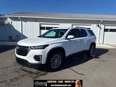 Used 2023 Chevrolet Traverse LT