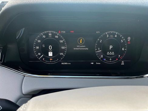 Used 2020 Land Rover Range Rover Evoque First Edition AWD/4WD image 13