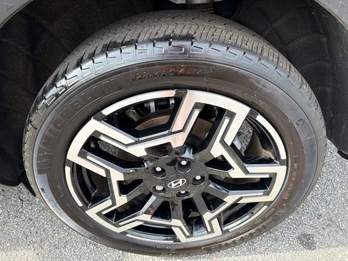 Certified 2025 Hyundai Santa Cruz Limited AWD/4WD image 19