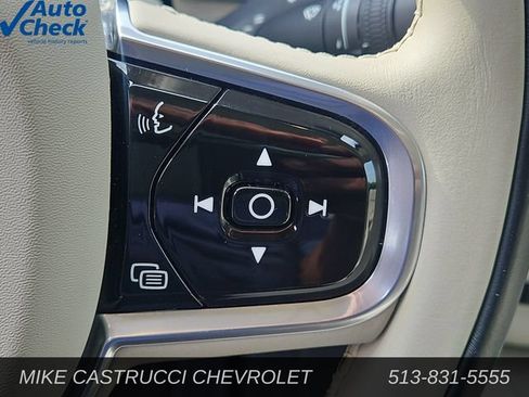 Used 2023 Volvo XC60 B5 Plus AWD/4WD image 14