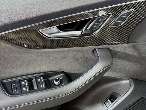 Used 2023 Audi SQ7 Premium Plus w/ Towing Package image 19