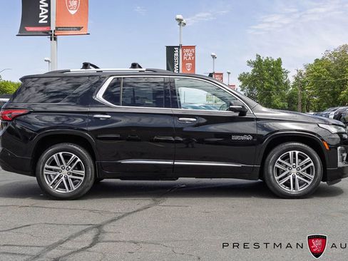 Used 2022 Chevrolet Traverse High Country w/ LPO, Floor Liner Package AWD/4WD image 22