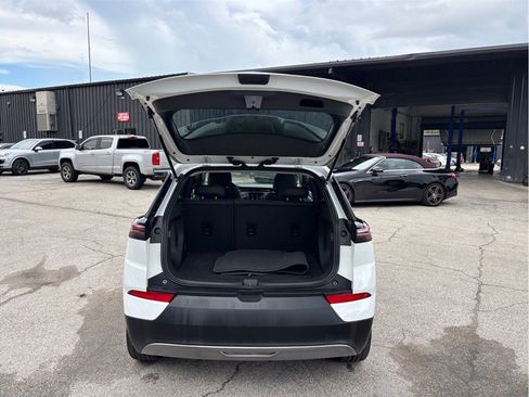 Used 2023 Chevrolet Bolt EUV LT FWD image 39