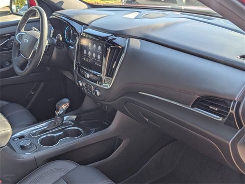 Used 2023 Chevrolet Traverse RS image 14